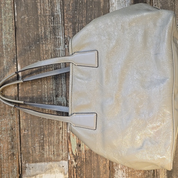 Coach Signature Stitch Framed Carryall With Kisslock Closure - Picture 4 of 10